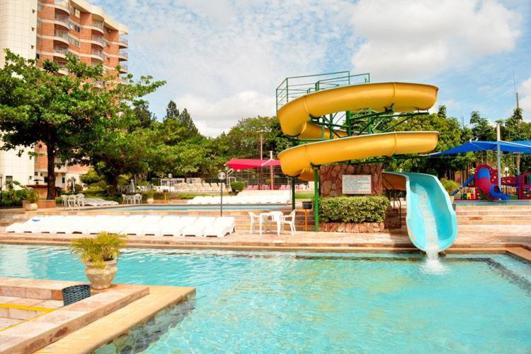 Апарт отель Imperio Romano - Splash E Acqua Park Калдас-Новас Экстерьер фото